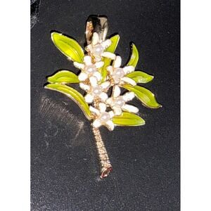RMN‎ Floral Flower Bouquet Enamel Faux Pearl Gold Tone Pendant Brooch